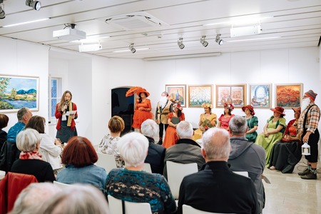 Sprehod skozi čas – Likovna razstava DU Ravne (9)